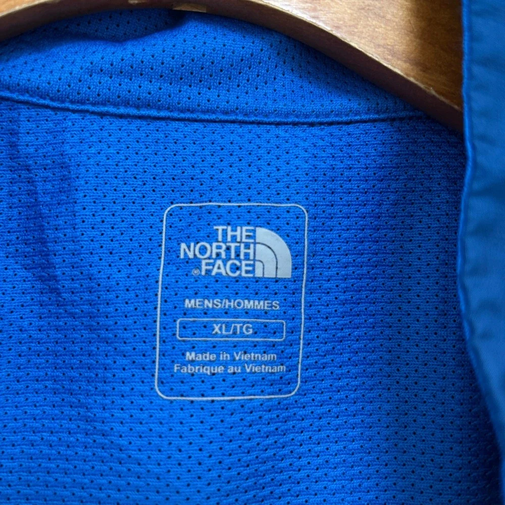 The North Face Mens Blue Lightweight Reflective Running Vest XL Zip Up Pockets